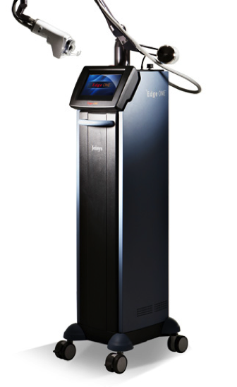 CO2 laser beam device for skin resurfacing and dermatology treatments